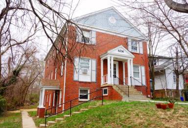 Main picture of 8206 Greenwood Ave