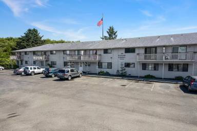 Main picture of 766 Ocean Ct NW