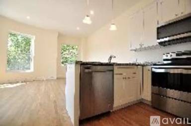 Main picture of 877 Beacon St
