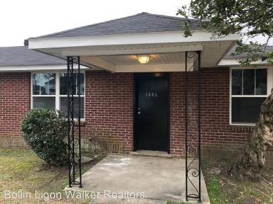 Main picture of 1006 Woodlawn Ave