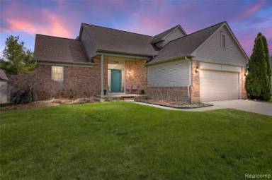 Main picture of 7389 Red Bird Dr