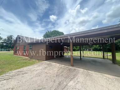 Main picture of 319 McEntire Rd
