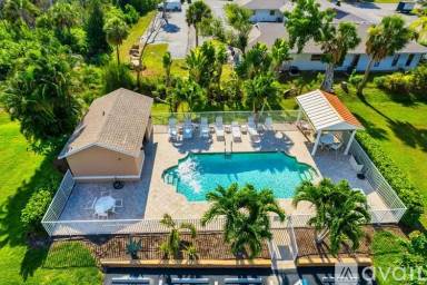 Main picture of 16840 Sanibel Sunset Ct