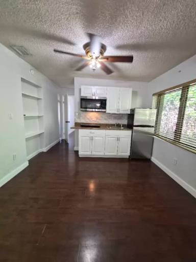 Main picture of 1715 SW 67th Ct