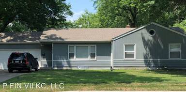 Main picture of 7504 E 107th St
