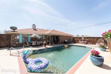 Main picture of 5738 96th St