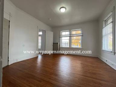 Main picture of 2307 Ashland Ave