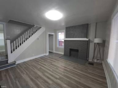 Main picture of 6528 Dean St