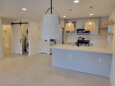 Main picture of 1401 Sunset Drive - 1