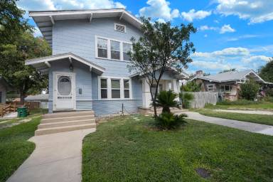 Main picture of 1107 W Mistletoe Ave