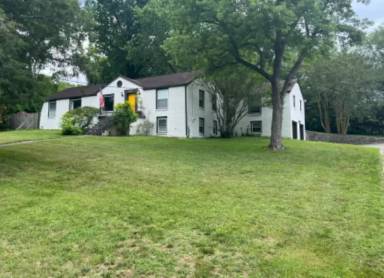 Main picture of 2402 Claypool St