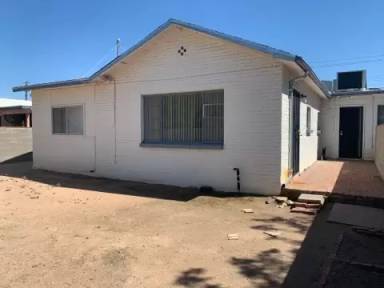 Main picture of 3639 E Flower St