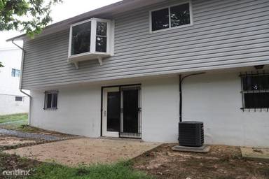 Main picture of 6406 Seta Dr