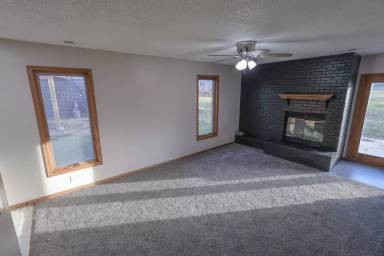 Main picture of 5500 S 31st St