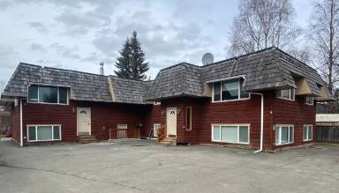 Main picture of 8521 Golden St