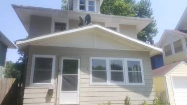 Main picture of 350 18th St SE