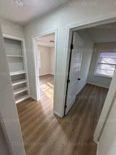 Main picture of 1018 N Volutsia Ave