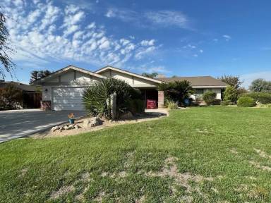 Main picture of 7200 Bennington Way