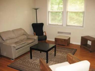 Main picture of 4004 Beecher St NW