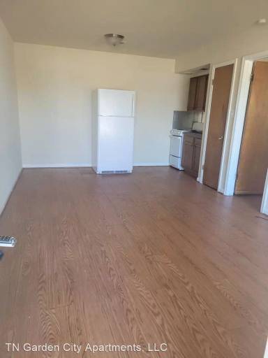 Main picture of 6401 Middlebelt Rd