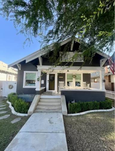 Main picture of 1725 Maple Ave