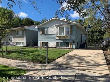 Main picture of 16210 Laflin Ave