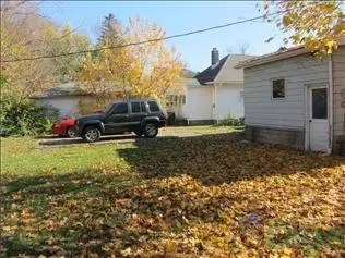 Main picture of 132 Sylvia St