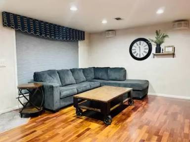 Main picture of 925 Avenue B NW