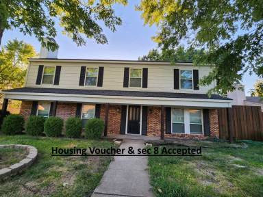 Main picture of 2829 Naples Dr