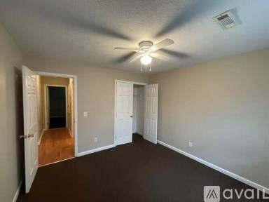 Main picture of 124 Laurelbrook Dr