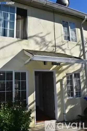 Main picture of 20325 Concord Ave