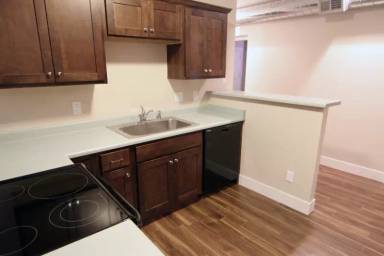 Main picture of 623 S Wolcott St