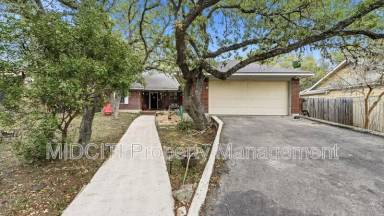 Main picture of 19 Pebblebrook Ln