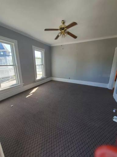 Main picture of 374 E Main St