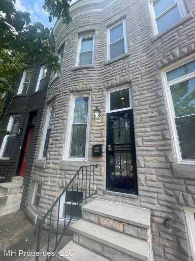 Main picture of 3415 E Pratt St