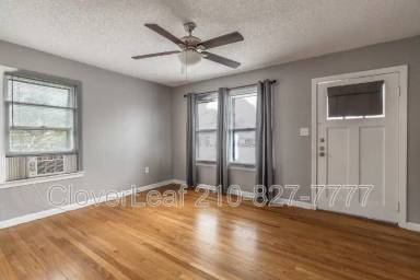 Main picture of 295 N Peach Ave