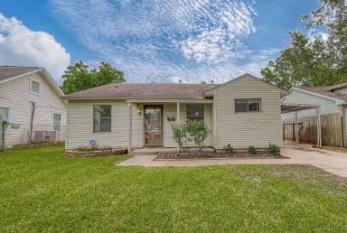 Main picture of 2051 Santa Rosa St