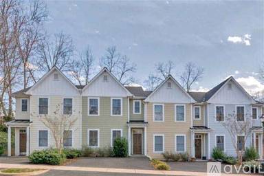 Main picture of Longwood Apartments