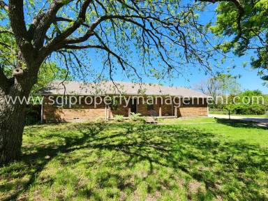 Main picture of 741 Country Club Rd
