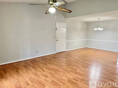 Main picture of 1215 Brittany Dr