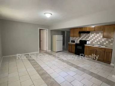 Main picture of 1738 Wright Ave
