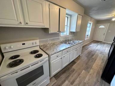 Main picture of 1318 Meriweather Ave
