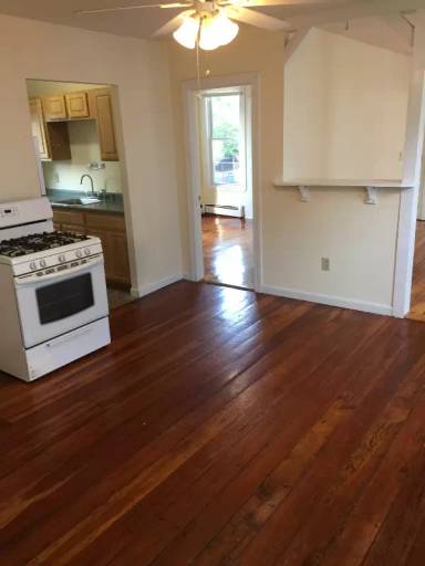 Main picture of 42 Jackson St