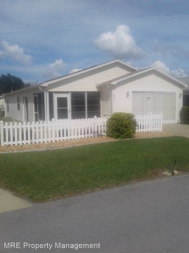 Main picture of 2815 Salamanca St