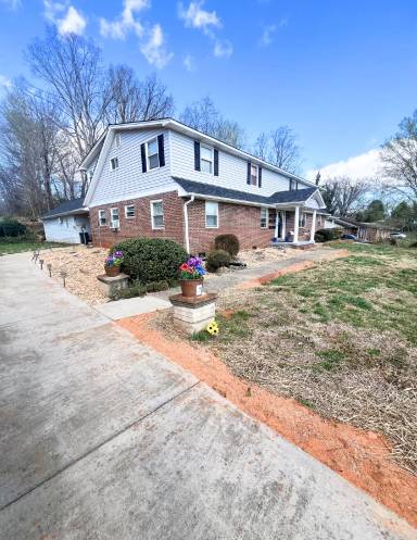 Main picture of 138 Wilkes St