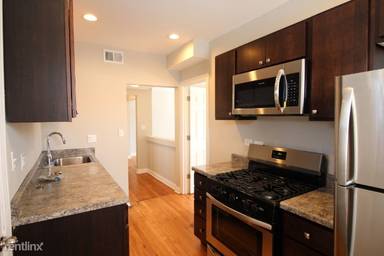 Main picture of 4402 W Belden St