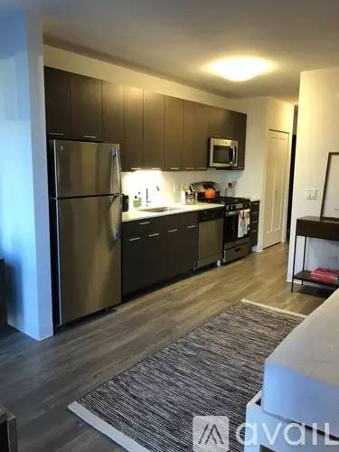 Main picture of 702 N Wells St