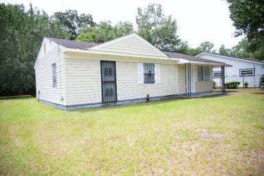 Main picture of 1715 Jarrell Dr