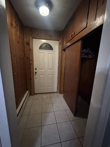 Main picture of 3323 Bay St
