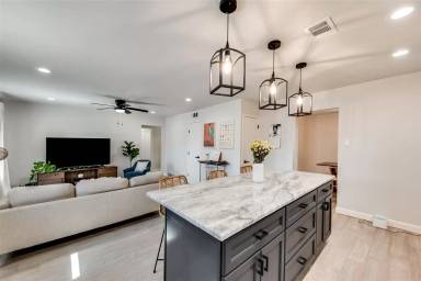 Main picture of 6458 Ridgemont Dr